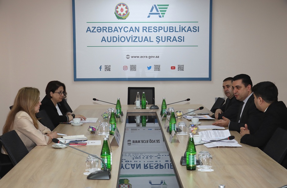 Audiovizual Şurada dövlət büdcəsindən maliyyələşən ümumölkə yerüstü televiziya yayımçılarının nümayəndələri ilə görüş keçirilmişdir.